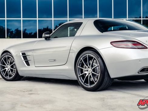 Used 2011 Mercedes-Benz SLS AMG Coupe image 75
