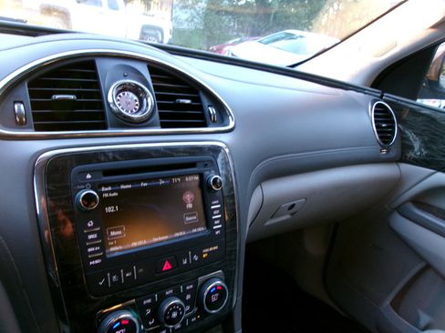 Used 2014 Buick Enclave Premium w/ Trailering Provision Package image 18