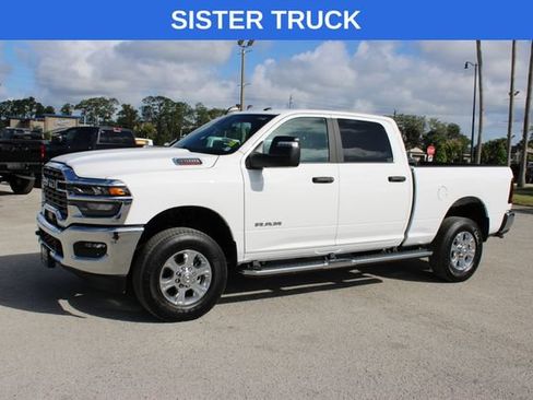 Used 2026 RAM 2500 Big Horn AWD/4WD image 5