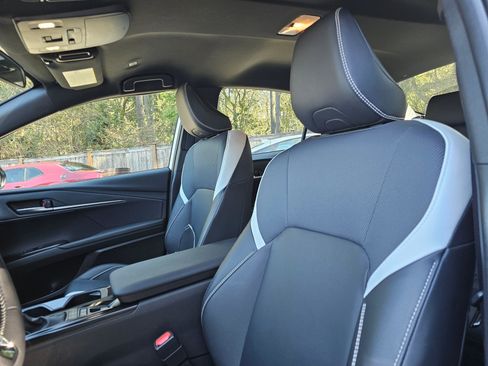 Used 2025 Toyota Camry SE image 22