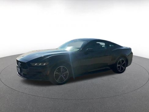 Used 2024 Ford Mustang Premium image 8