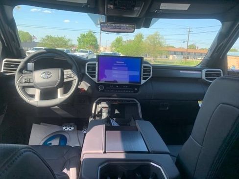 New 2026 Toyota Tundra Limited AWD/4WD image 25