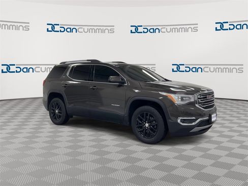 Used 2019 GMC Acadia SLT w/ LPO, Cargo Package image 2