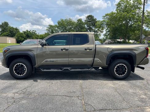Used 2026 Toyota Tacoma TRD Off-Road w/ TRD Off Road Upgrade Package AWD/4WD image 7