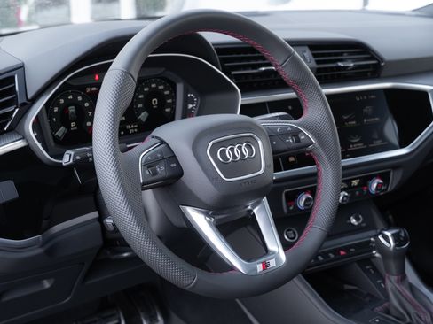 New 2025 Audi Q3 2.0T Premium Plus image 11