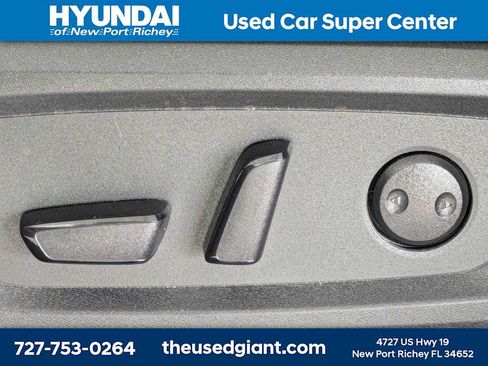 Used 2024 Nissan Pathfinder SV w/ Lighting Package (N92) FWD image 25