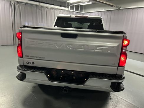 Used 2021 Chevrolet Silverado 1500 LT AWD/4WD image 6