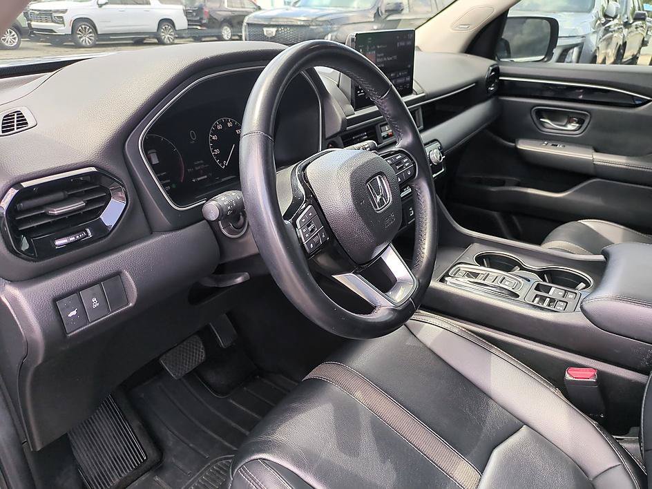 Used 2024 Honda Pilot Touring image 15