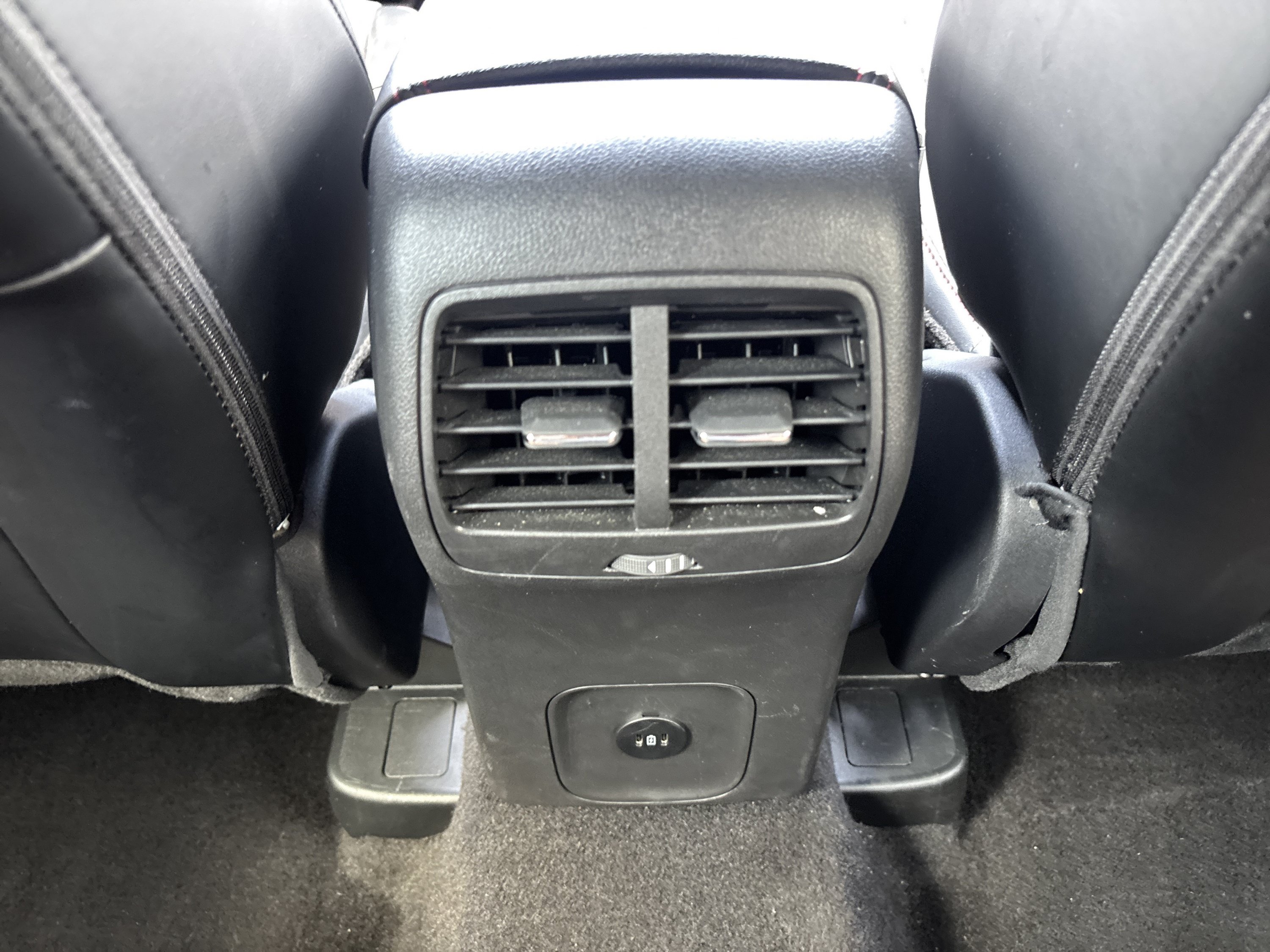 Used 2025 Ford Escape ST-Line AWD/4WD image 18
