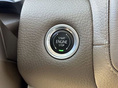 Used 2023 GMC Yukon XL Denali w/ Max Trailering Package image 17