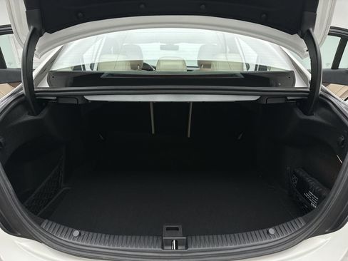 Used 2019 Mercedes-Benz C 300 4MATIC Sedan image 21