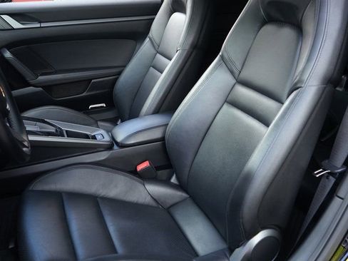 Used 2022 Porsche 911 Carrera image 9