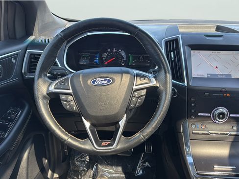 Used 2020 Ford Edge ST w/ Equipment Group 401A AWD/4WD image 16