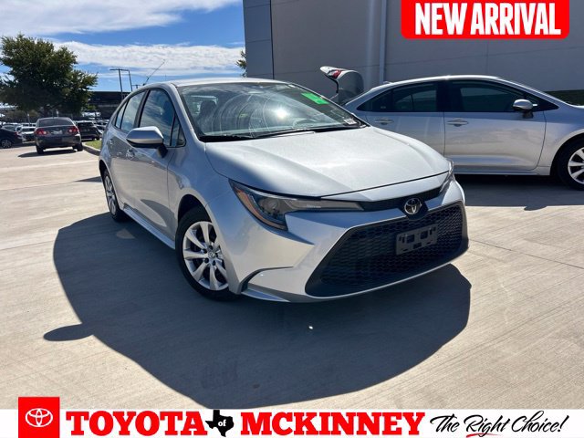 Used 2025 Toyota Corolla LE FWD image 1