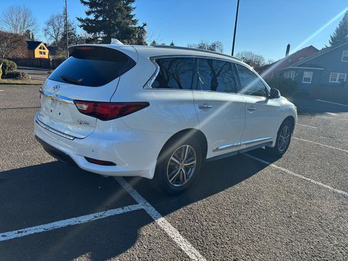 Used 2016 INFINITI QX60 Luxe w/ Premium Plus Package image 6