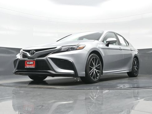 Used 2024 Toyota Camry SE FWD image 27