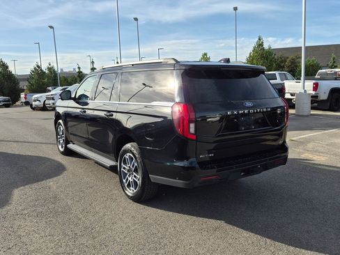 Used 2025 Ford Expedition Max Active AWD/4WD image 5