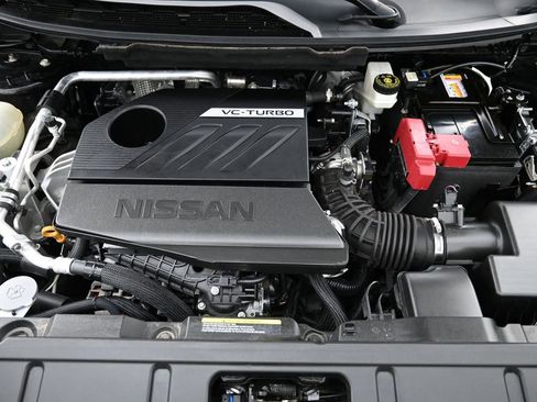 Used 2022 Nissan Rogue Platinum w/ Head-Up Display Package image 24