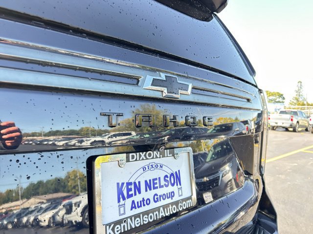 Used 2022 Chevrolet Tahoe Z71 w/ Luxury Package AWD/4WD image 8