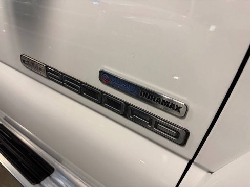 Used 2006 GMC Sierra 2500 SLE w/ Heavy-Duty Power Package AWD/4WD image 46