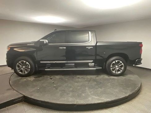 Certified 2023 Chevrolet Silverado 1500 High Country w/ Technology Package image 4