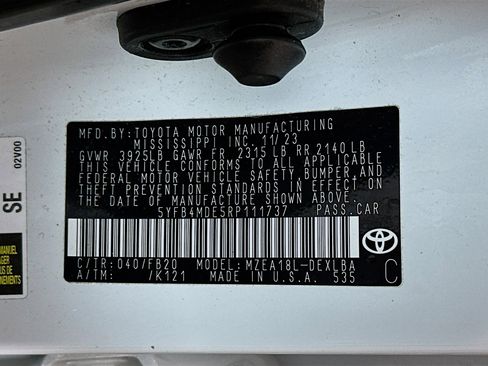 Used 2024 Toyota Corolla LE FWD image 29