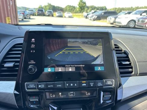 Used 2023 Honda Odyssey EX-L image 23