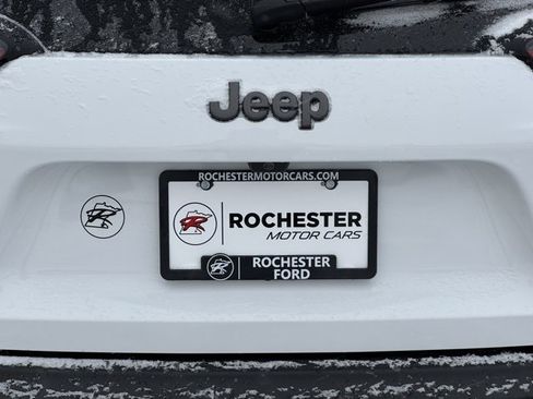 Used 2021 Jeep Cherokee Trailhawk w/ Sun, Sound & Nav Group image 40