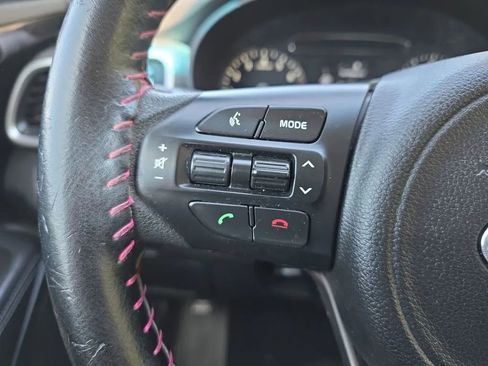 Used 2016 Kia Sorento LX FWD image 19