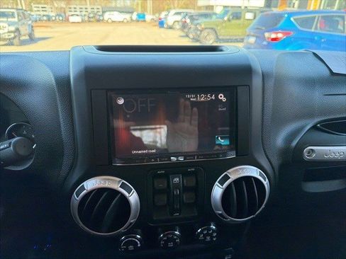 Used 2013 Jeep Wrangler Unlimited Sahara w/ Dual Top Group image 13