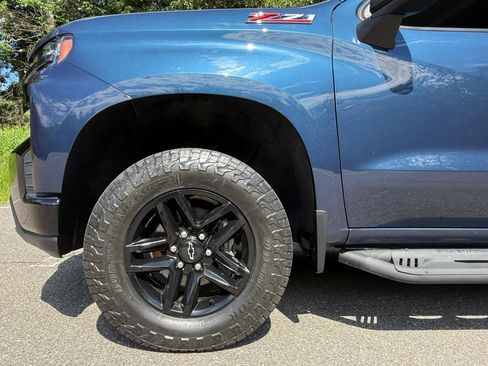 Used 2020 Chevrolet Silverado 1500 LT Trail Boss AWD/4WD image 7