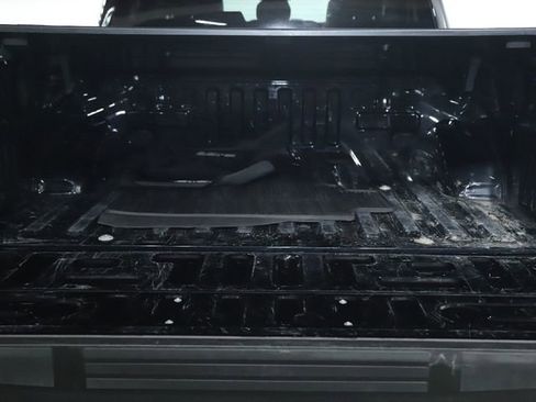 Used 2021 Ford F150 XLT image 19