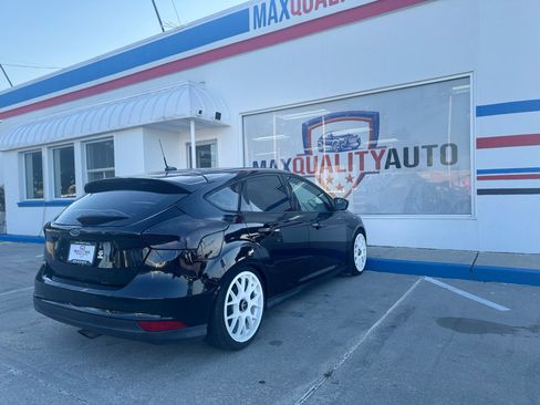 Used 2018 Ford Focus SE image 26