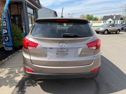 Used 2011 Hyundai Tucson Limited w/ Premium Pkg 3 image 3