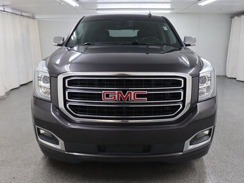 Used 2017 GMC Yukon SLT AWD/4WD image 2
