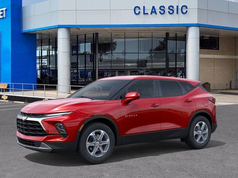 New 2026 Chevrolet Blazer LT image 2