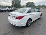 Used 2011 Hyundai Sonata GLS image 3