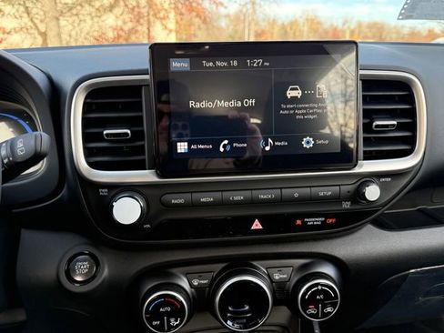 New 2026 Hyundai Venue SEL image 19