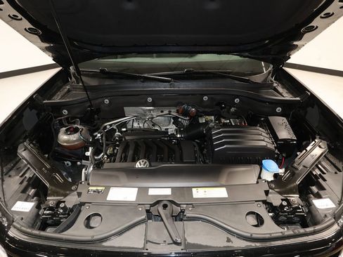 Used 2023 Volkswagen Atlas SEL R-Line image 31