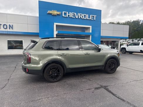Used 2025 Kia Telluride EX X-Line AWD/4WD image 2