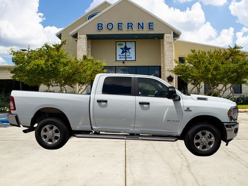 Used 2024 RAM 2500 Big Horn AWD/4WD image 7