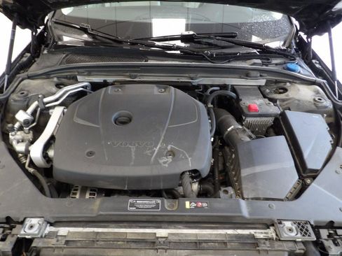 Used 2019 Volvo S60 T5 Momentum image 26