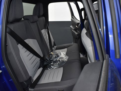 Used 2025 Toyota Tacoma TRD Off-Road image 26