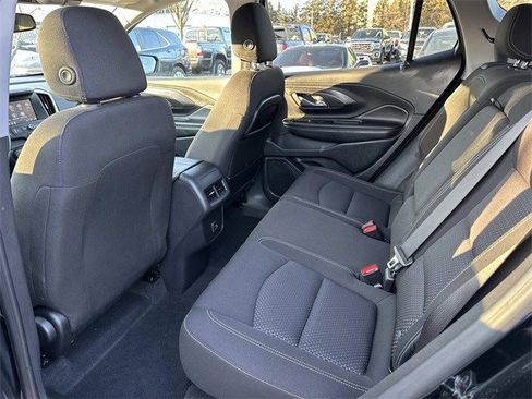 Certified 2024 GMC Terrain SLE image 13