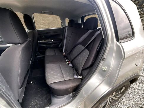 Used 2020 Mitsubishi Outlander Sport SE image 18