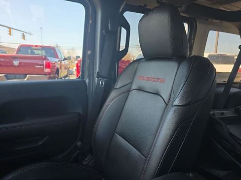 Used 2021 Jeep Wrangler Unlimited Rubicon image 38