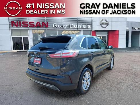 Used 2021 Ford Edge SEL FWD image 7