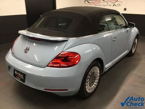 Used 2013 Volkswagen Beetle 2.5 FWD image 22