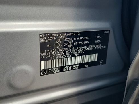 Used 2021 Toyota RAV4 LE FWD image 24