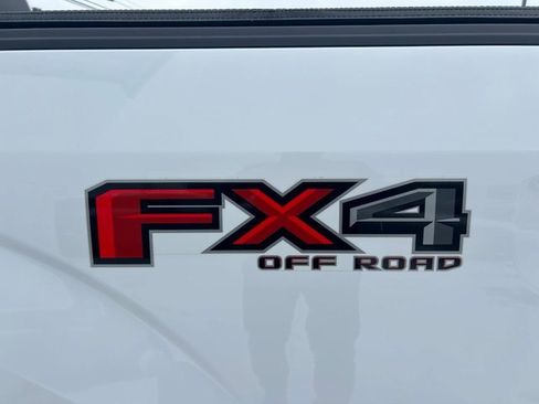 Used 2019 Ford F150 XLT w/ Equipment Group 302A Luxury image 6